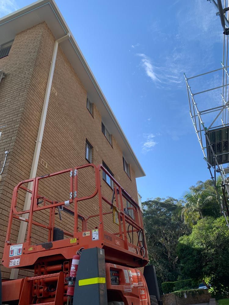Building Being Painted — Painting in Forster