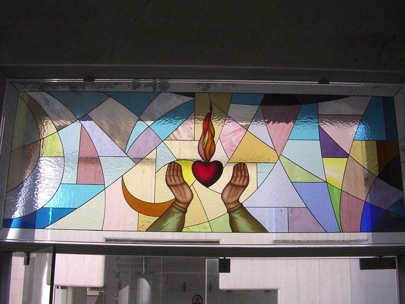 Sopralluce con soggetto sacro in tecnica Tiffany