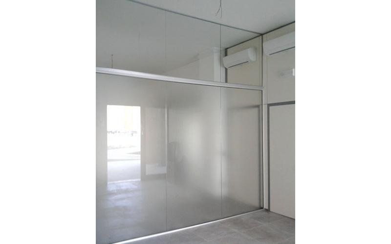 Vetrata divisoria in alluminio e vetro