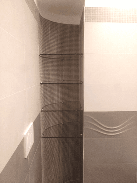 Mensole sagomate ed incassate