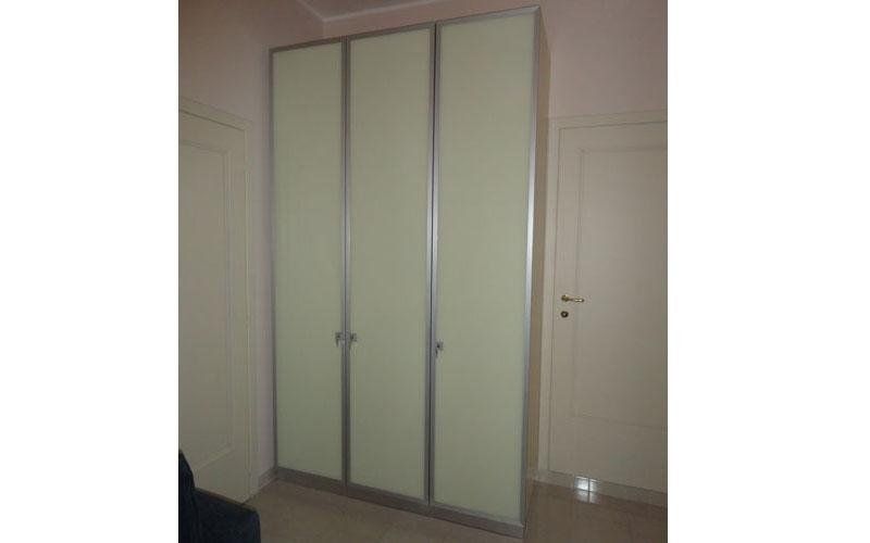 Ante armadio in alluminio e vetro retrolaccato