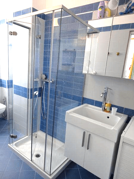 box doccia tre lati e apertura centrale