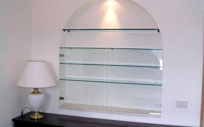 Espositore in nicchia in muratura