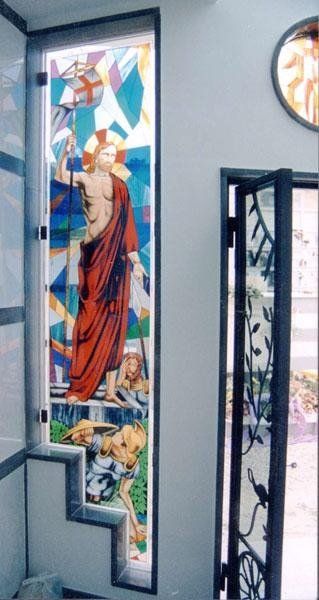 Vetrata Tiffany con smalti a gran fuoco