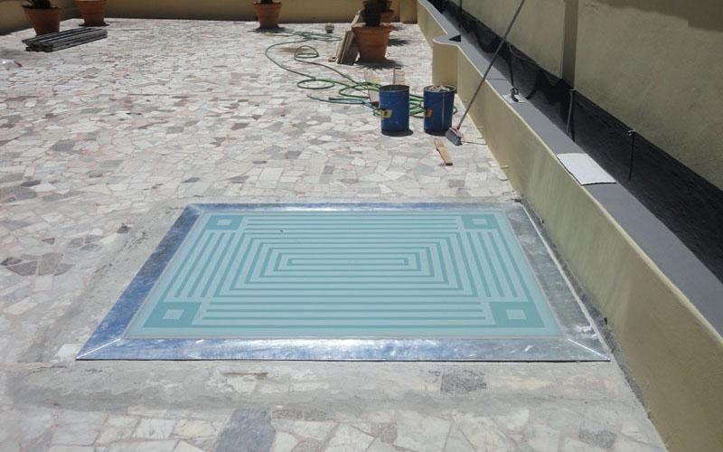 Lucernario a pavimento con decoro antiscivolo