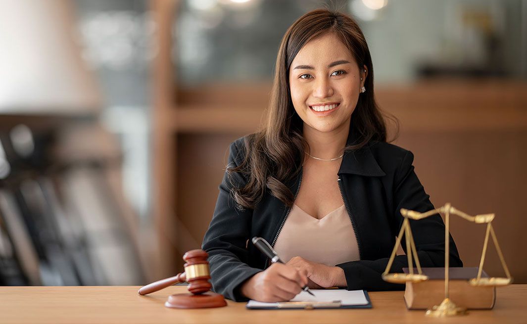 ESPINOZA & ASOCIADOS