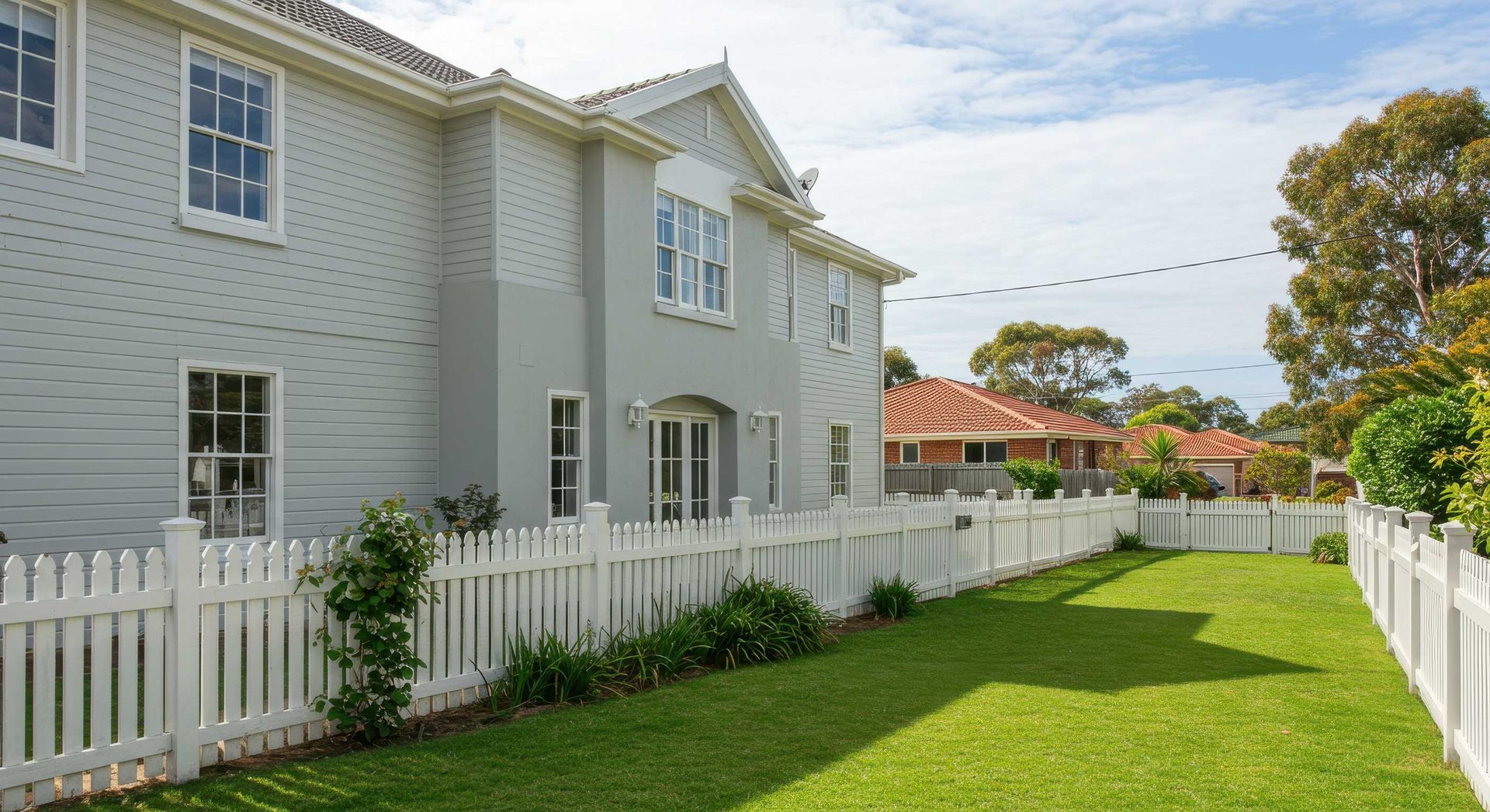 Timber Fence and Side Gate Repainted Professionally Gympie