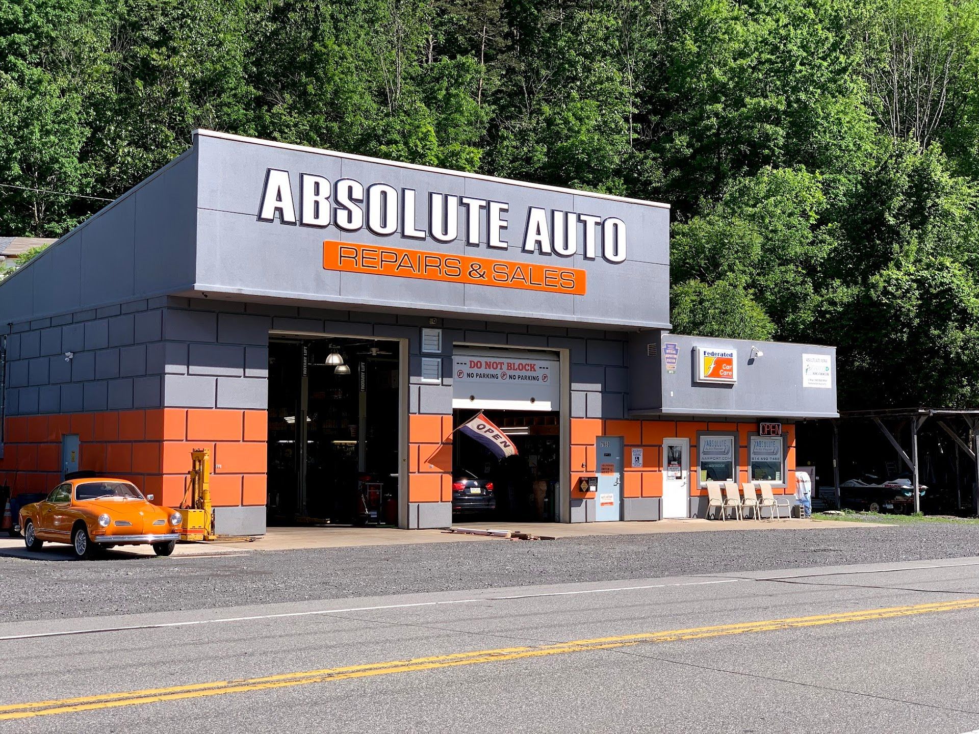 Side View Of Auto Repair Facility Exterior | Absolute Auto Repairs & Sales