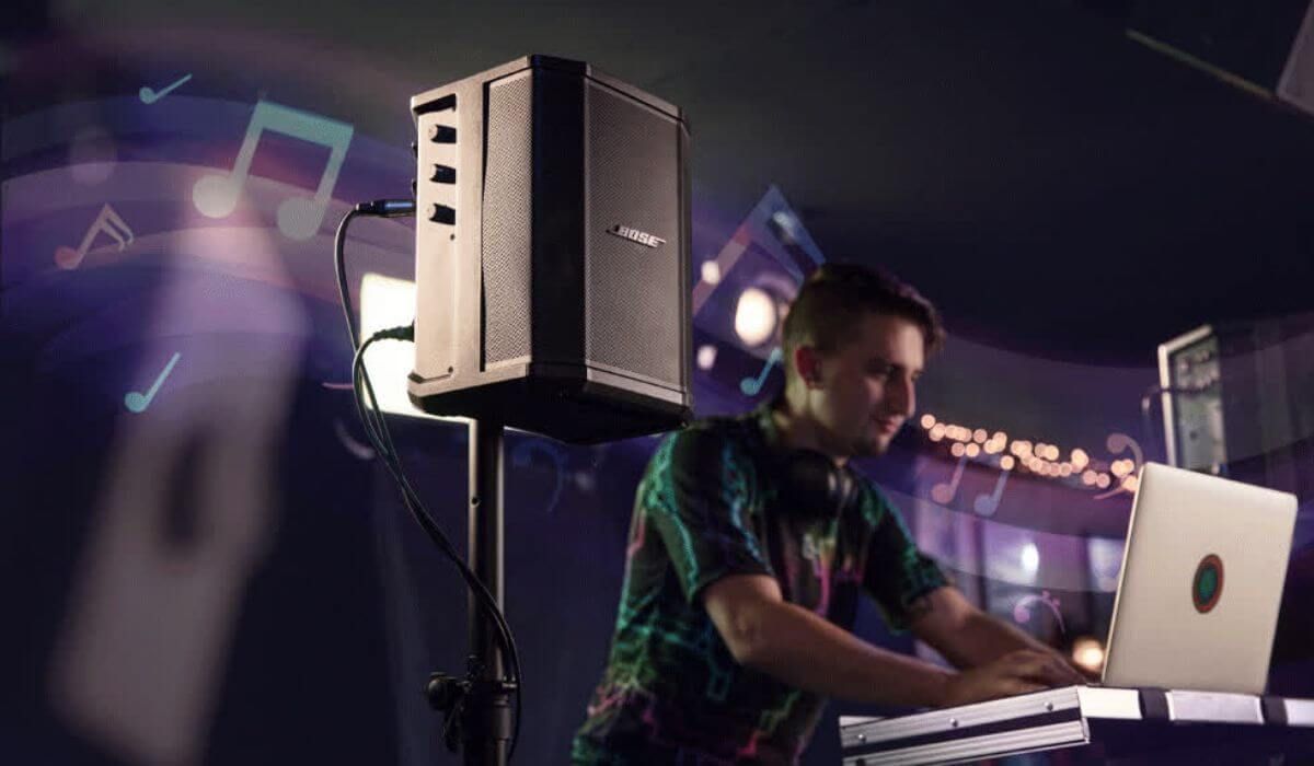 low-quality speaker at event