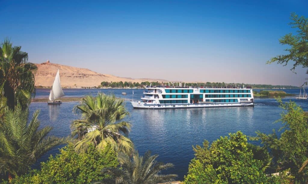 nile cruise luxor aswan