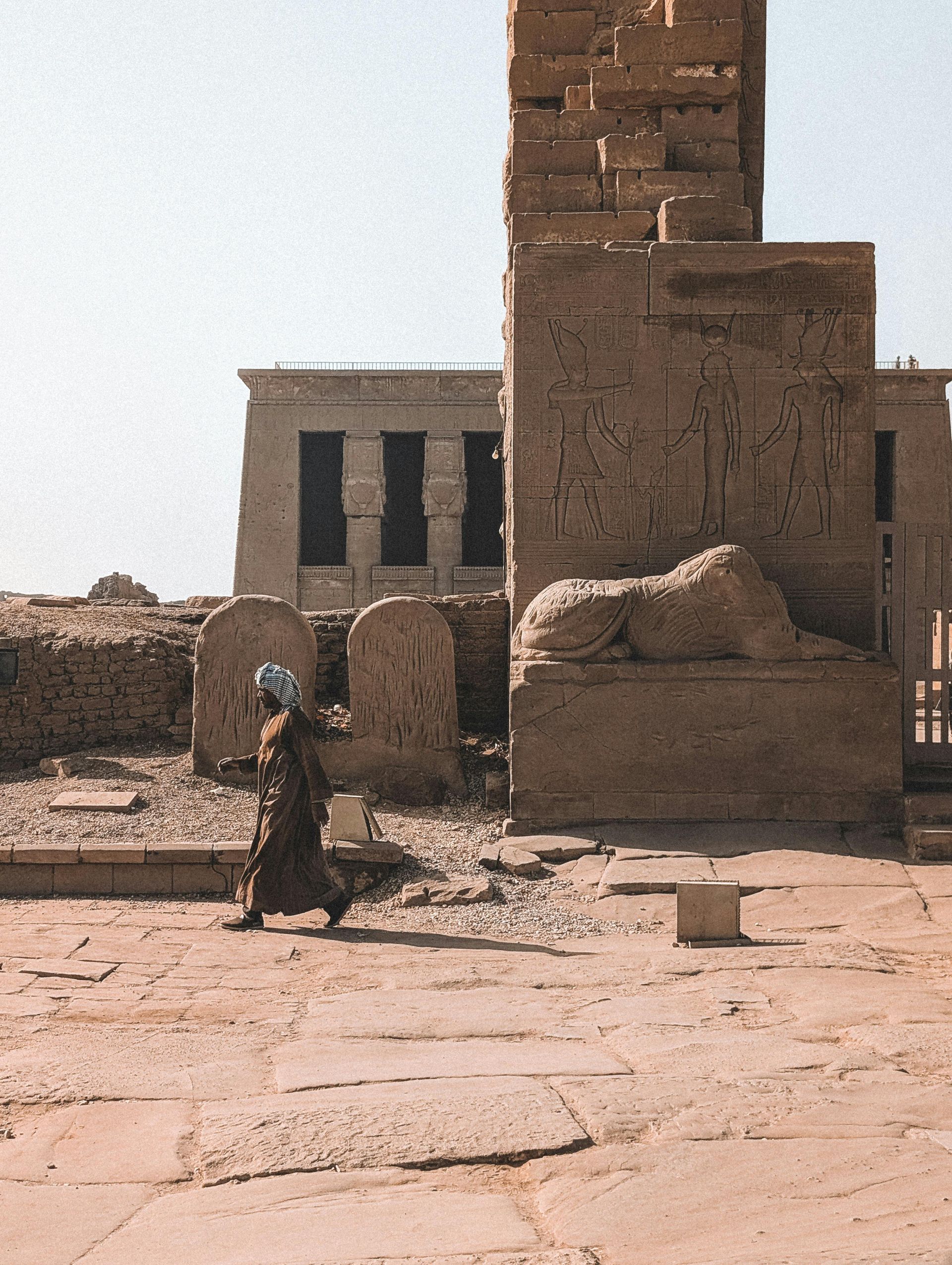 Best Nile Cruise Luxor to Aswan 2025/2026,Luxury Nile River Cruises Egypt,5-Day Nile Cruise Luxor to Aswan,Nile Cruise and Stay Holidays,All-inclusive Nile Cruise Packages,3-night Nile cruise Aswan to Luxor, 4-night Luxor to Aswan cruise, 7-day Egypt Nile cruise,Ultra-luxury Nile cruise, 5-star deluxe Nile cruise, budget Egypt Nile cruise trips,Nile cruise with Abu Simbel, Valley of the Kings tours, Philae Temple excursions,