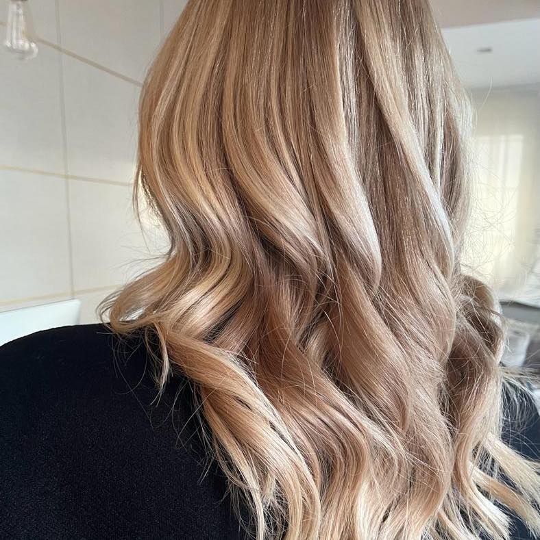 Colore capelli superlative bond - Gisella Bernasconi Parrucchieri 0541 647883