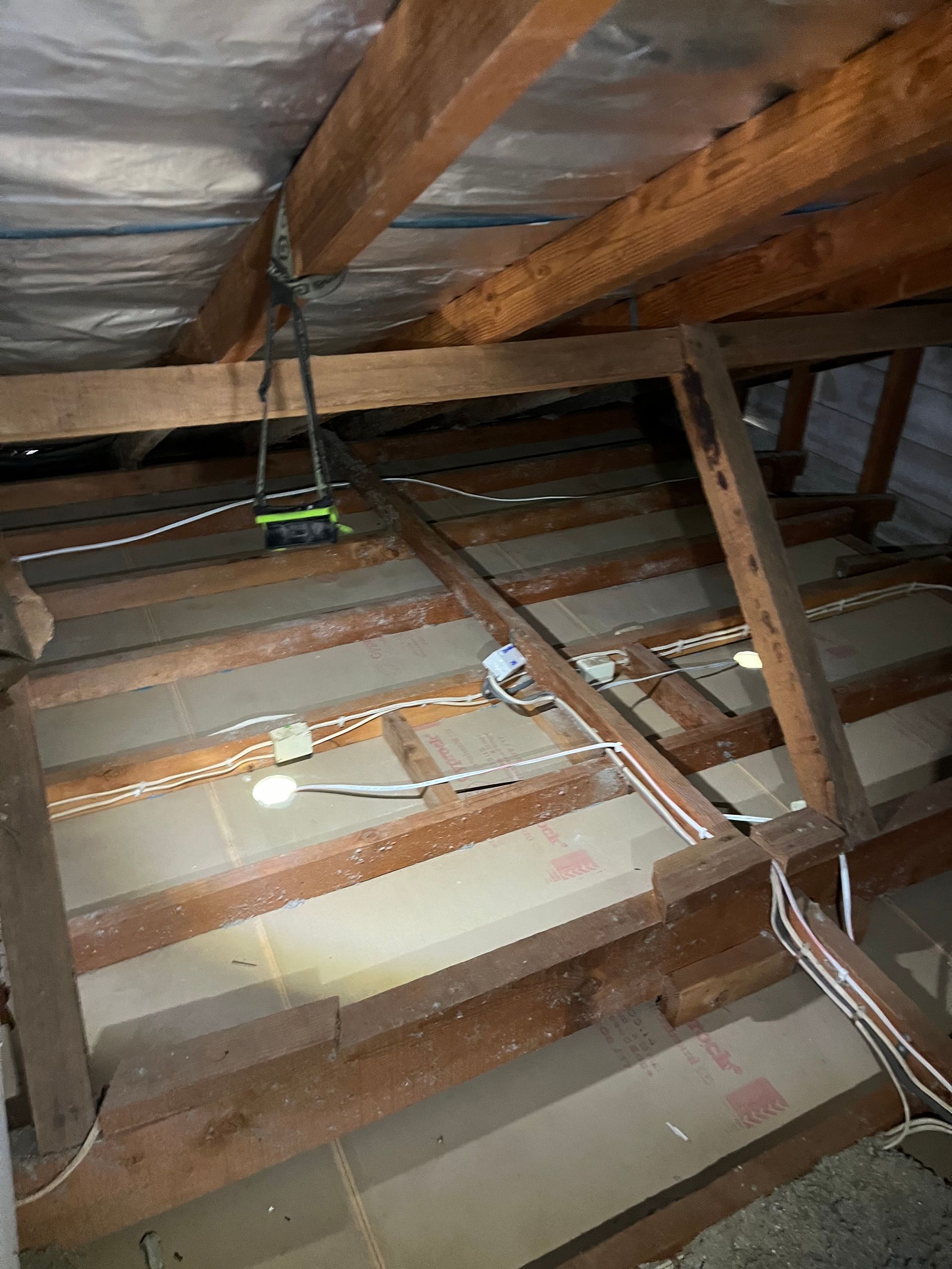 Photo of roof cavity after it has been vacuumed.