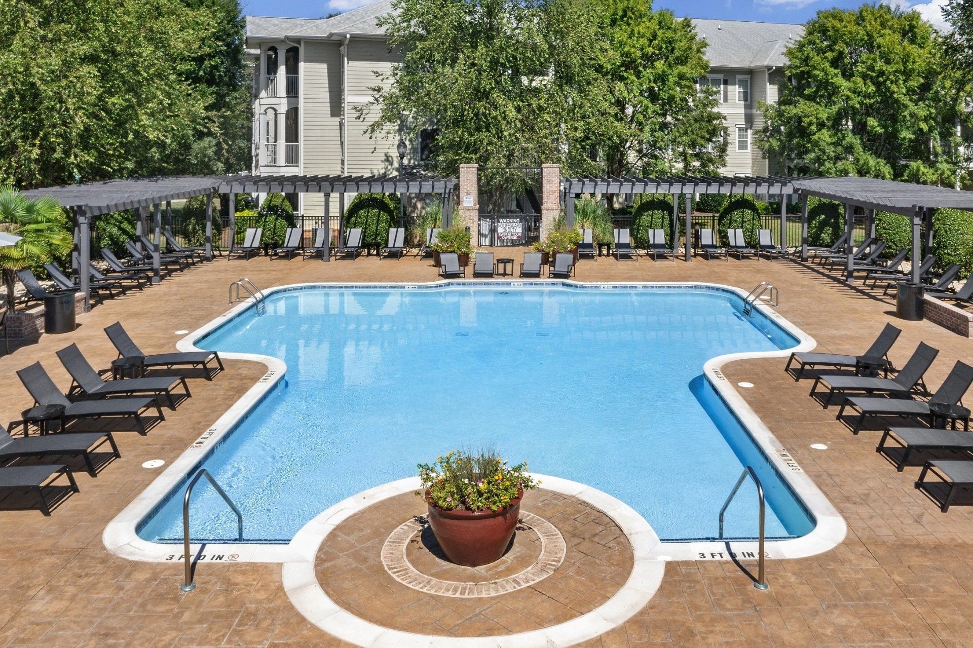 Pool at The Elliott.