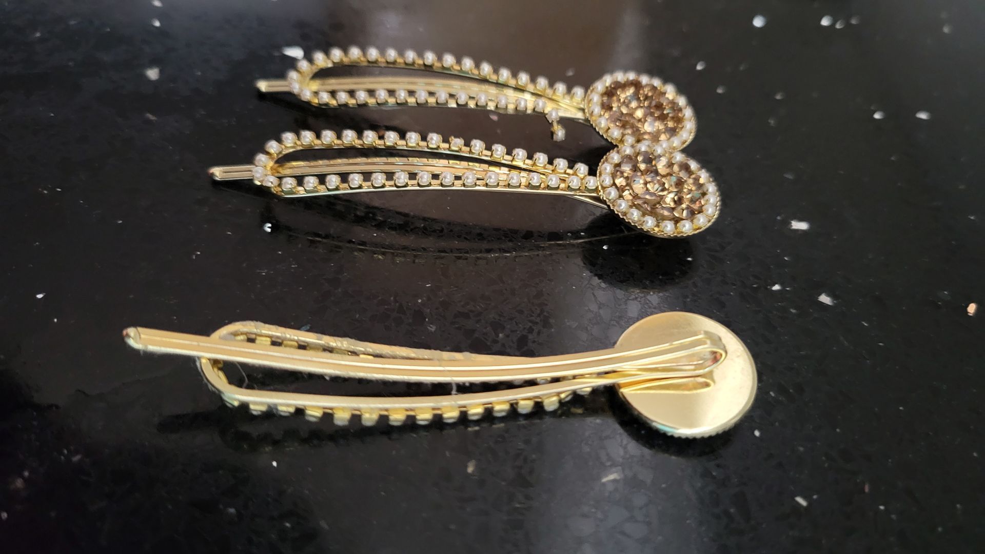 RF368 - 1 Pair Mini Chips and Gold Clips for Woman and Girls