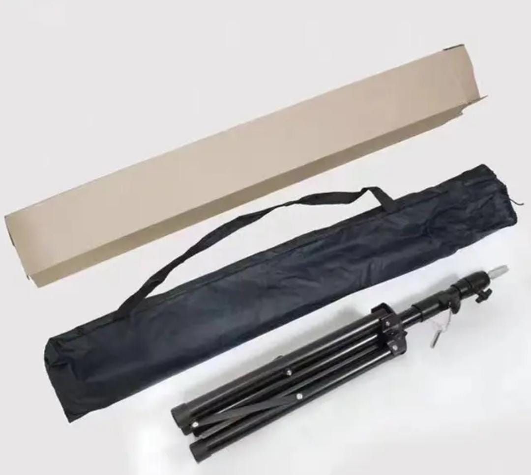 RF368- 1Pcs- Professional Single Adjustable Wig Stand Black.