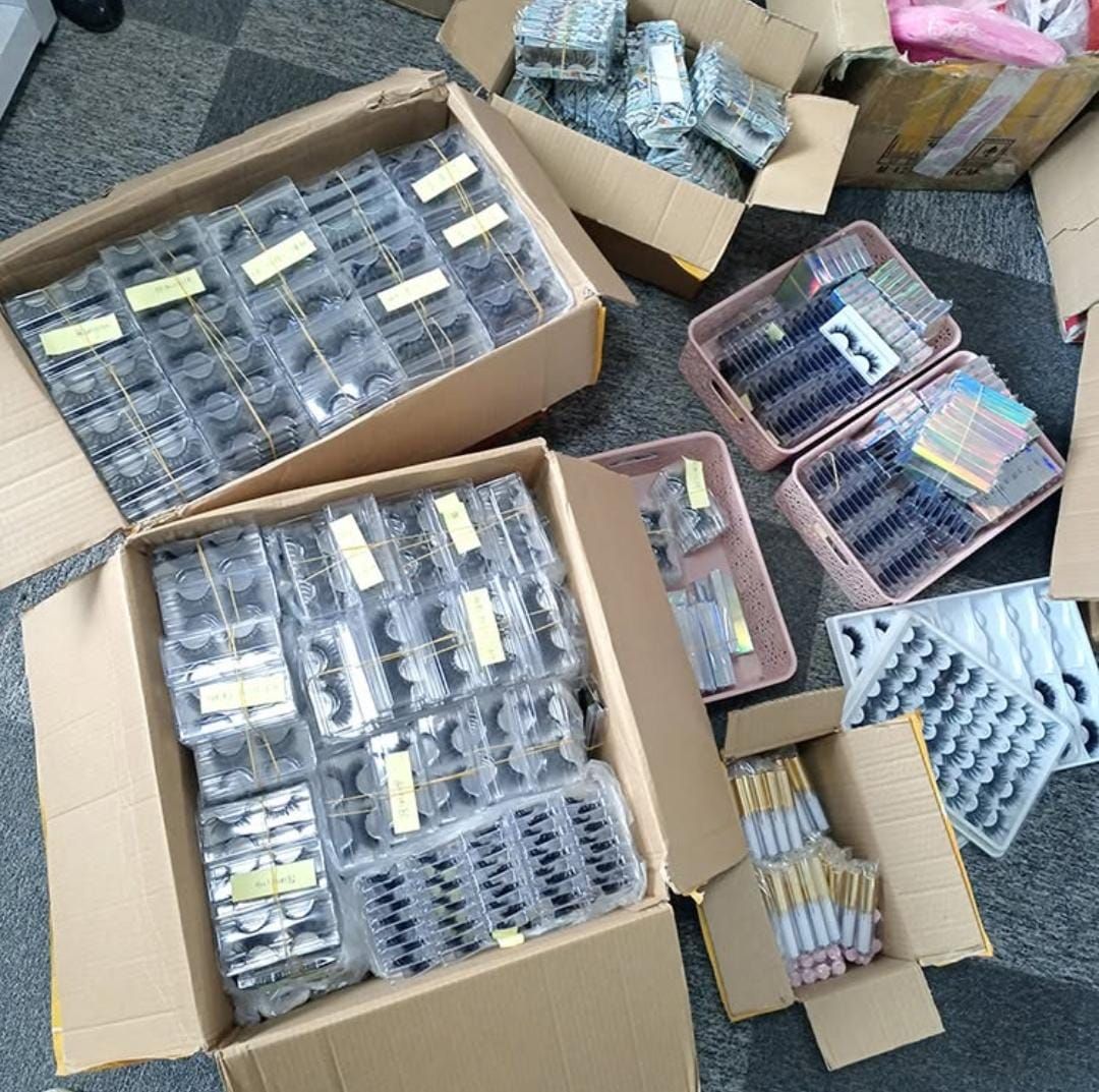 RF368 - 1Pcs - EyeLash