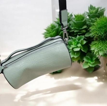 RF368 - Green Adjustable Cross Strap Handbag