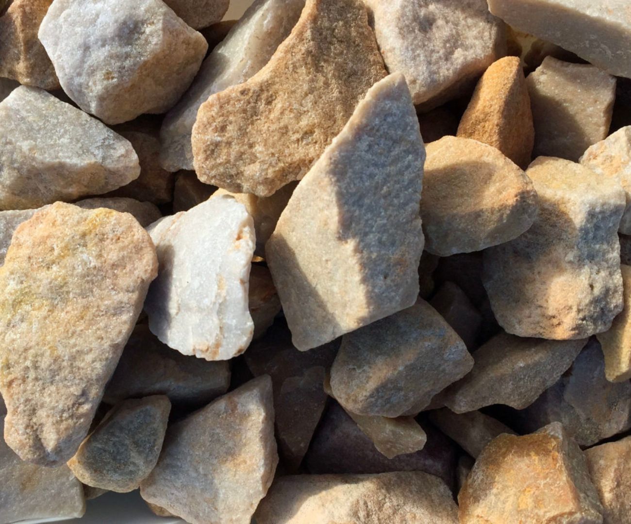 Caramel Quartzite stones