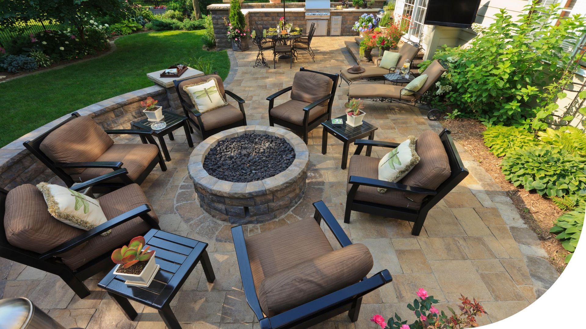 Outdoor Oasis by Zillges