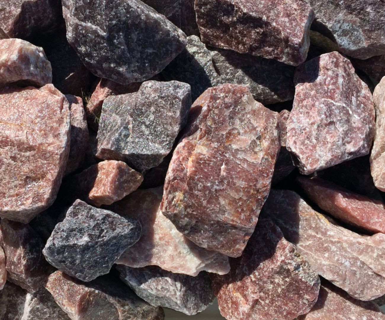 Violeta stones