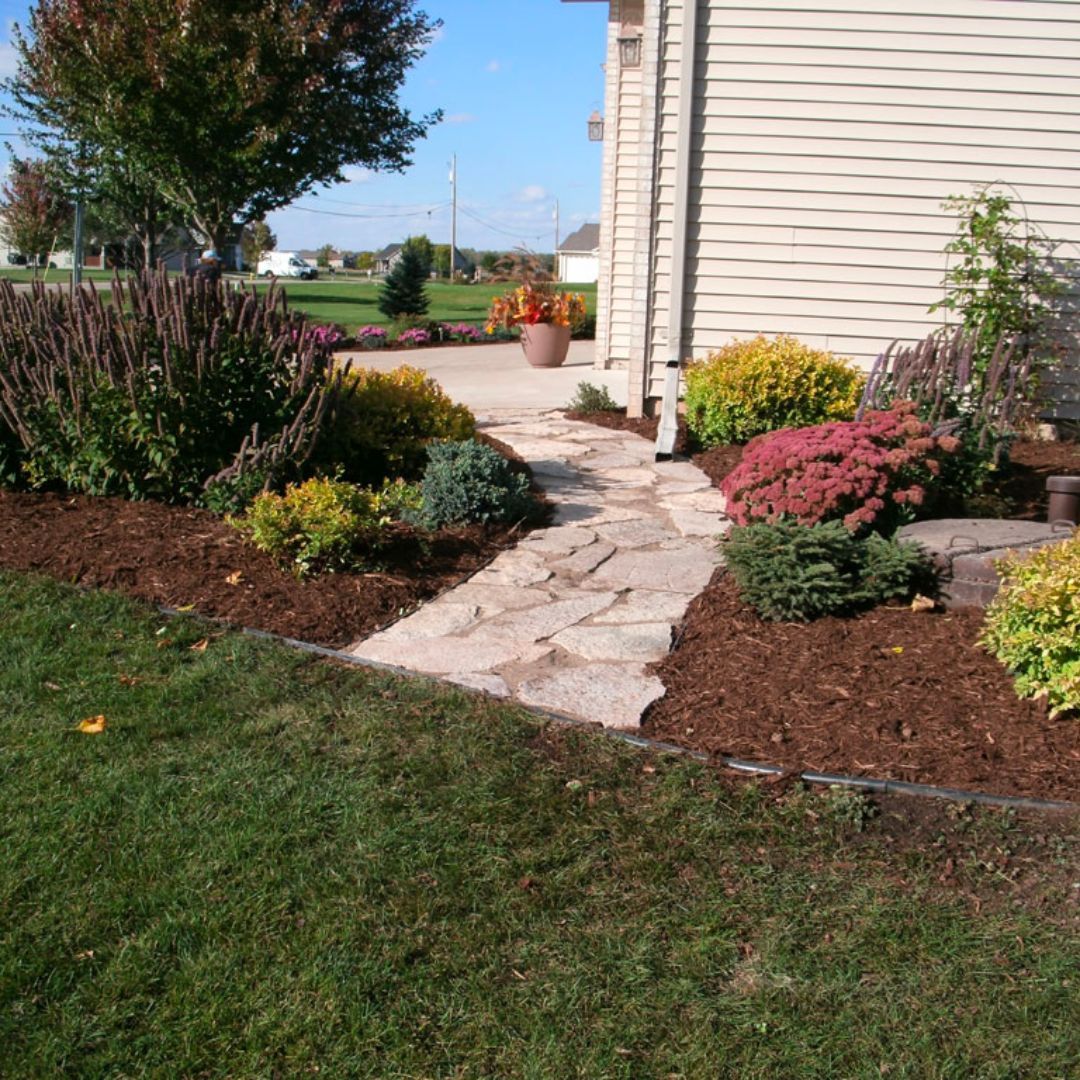 outdoor softscape design - oshkosh wi