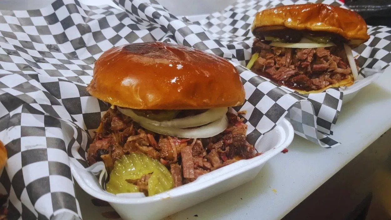 Flossie’s BBQ - Sack Sammiches