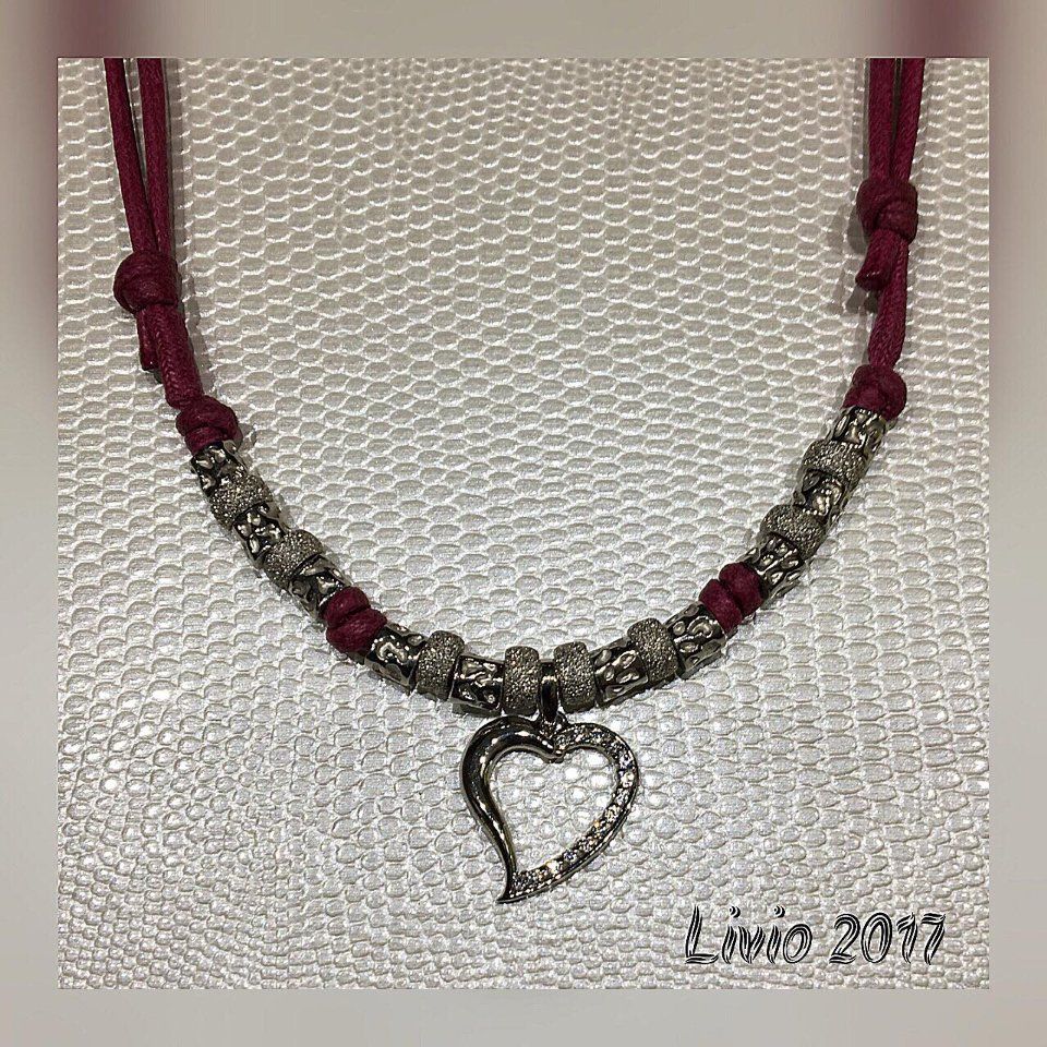 Collana con pendolo a cuore