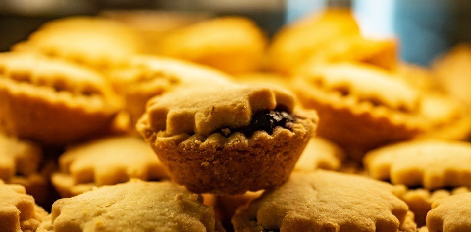 Pasticcini secchi farciti con marmellata