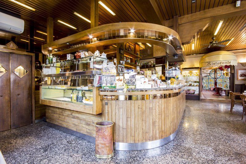 Angolo bar del ristorante