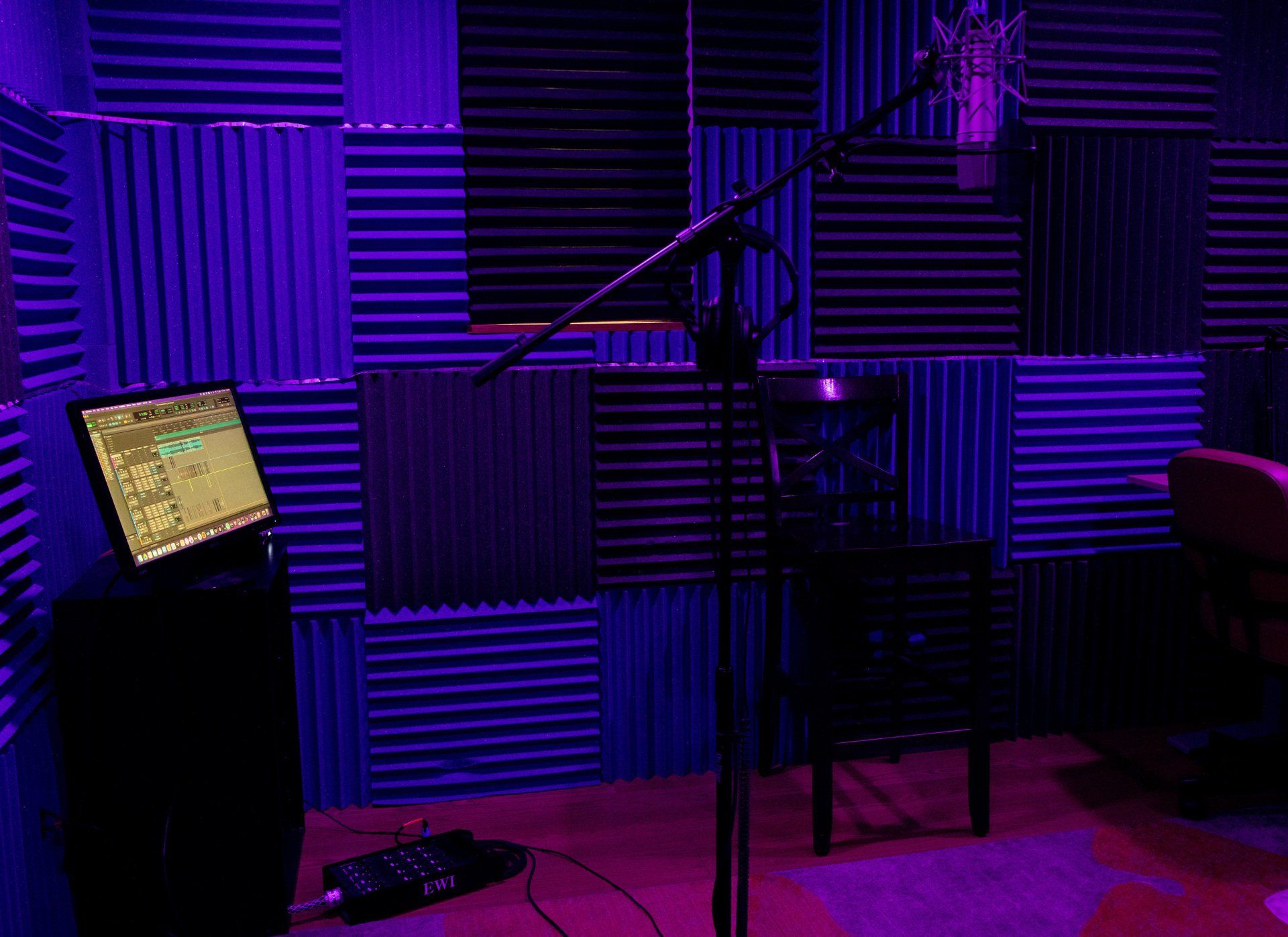Man Produce Electronic Music In Studio - Colorado Springs, CO - Drop D Studios