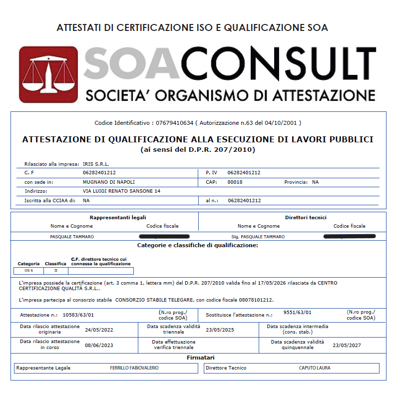 Un documento di consultazione della SOA con una scala di giustizia su di esso