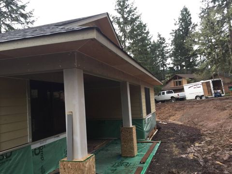 House With No Gutter — Springfield, OR — American Seamless Guttering