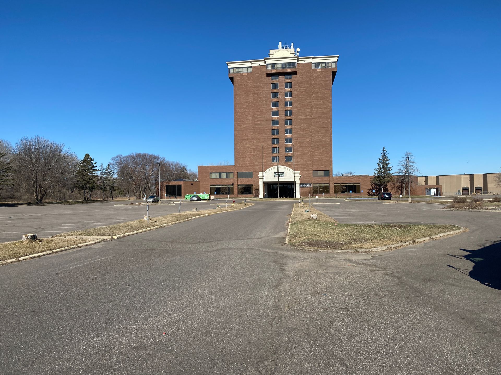 Large Brick Building | Minneapolis, MN | Arbor Tree Service