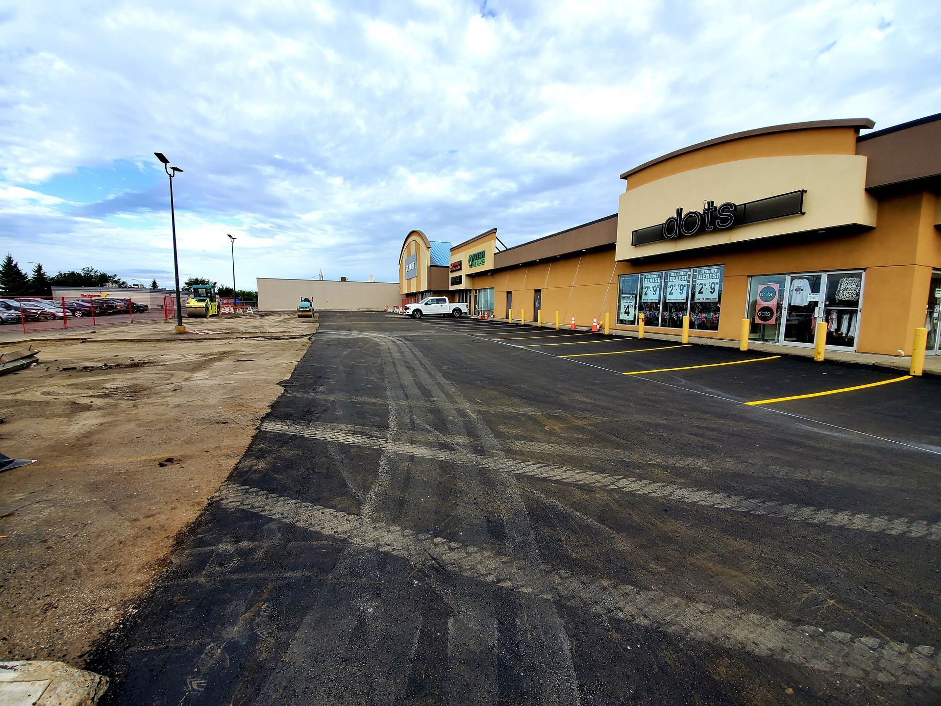 Asphalt paving work by Paving & Asphalt Services by JVR Construction & Consulting