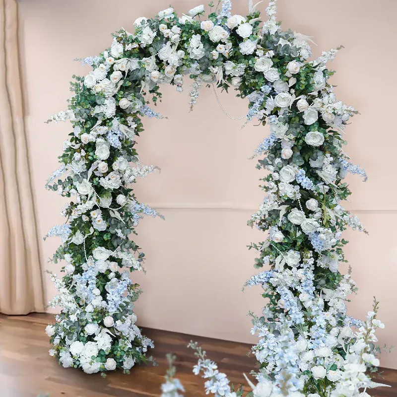 A gray kettlebell with a handle on a white background.