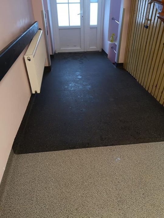 Realizētie projekti un ieklātās grīdas