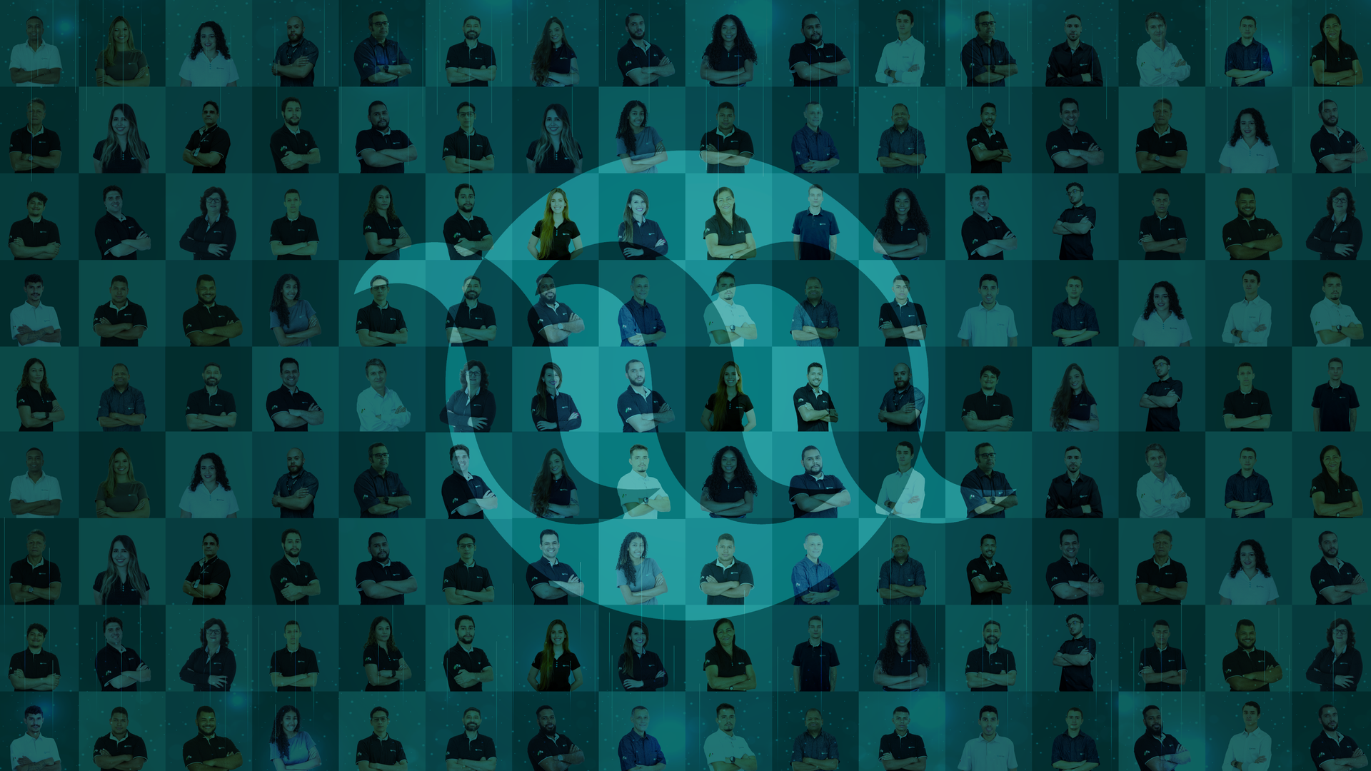 Um grupo de pessoas está sentado em círculo sobre um fundo azul.