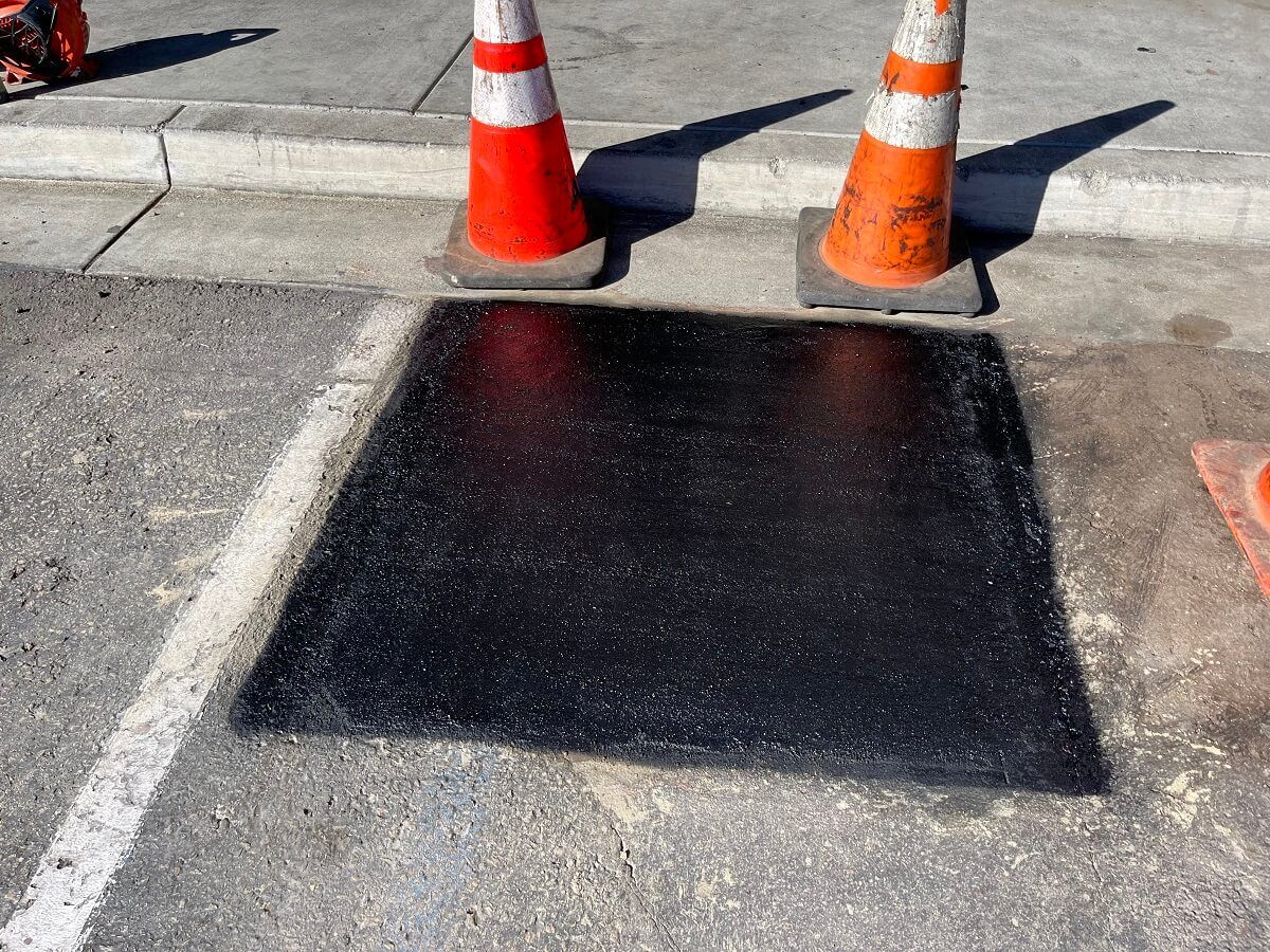 asphalt parking lot maintenance