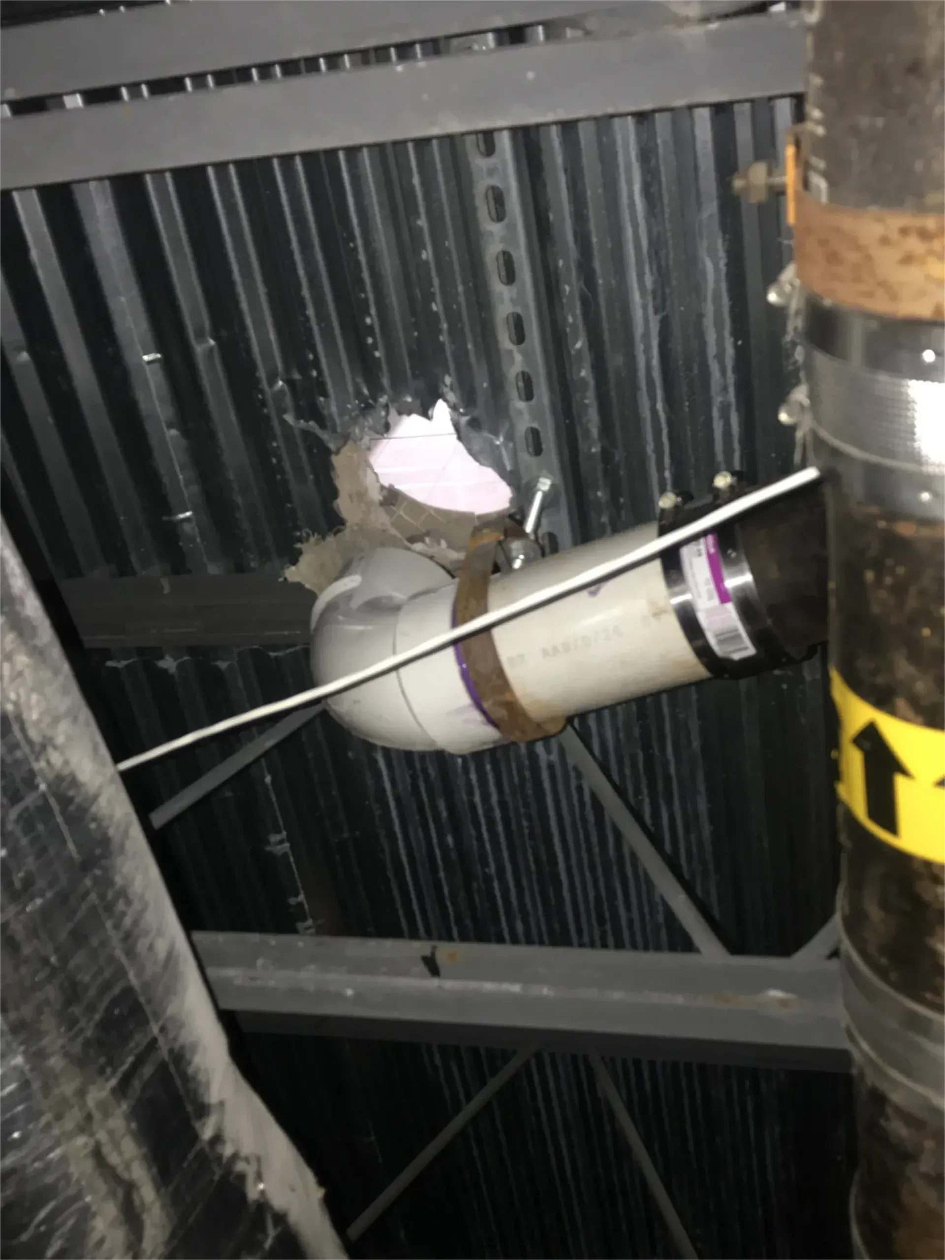 A pipe with a yellow arrow pointing to the right