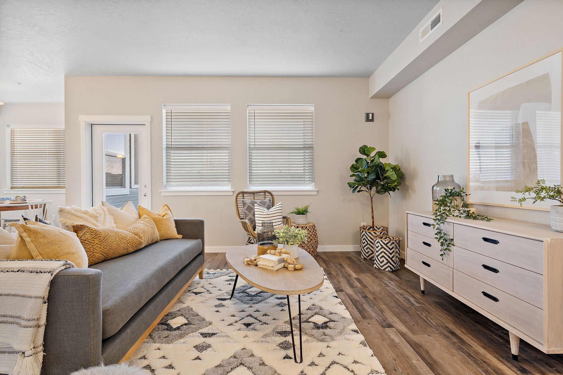 Mason Creek living room 2