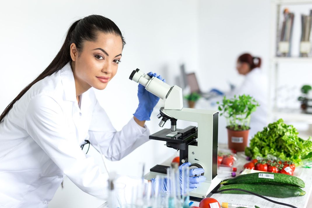 analisi di alimenti in laboratorio