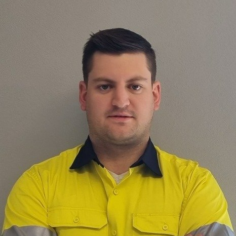 Fossa industries, truck parts installation, Trucking Australia, Rubber mudguards, truck lightbars, best trucking companies