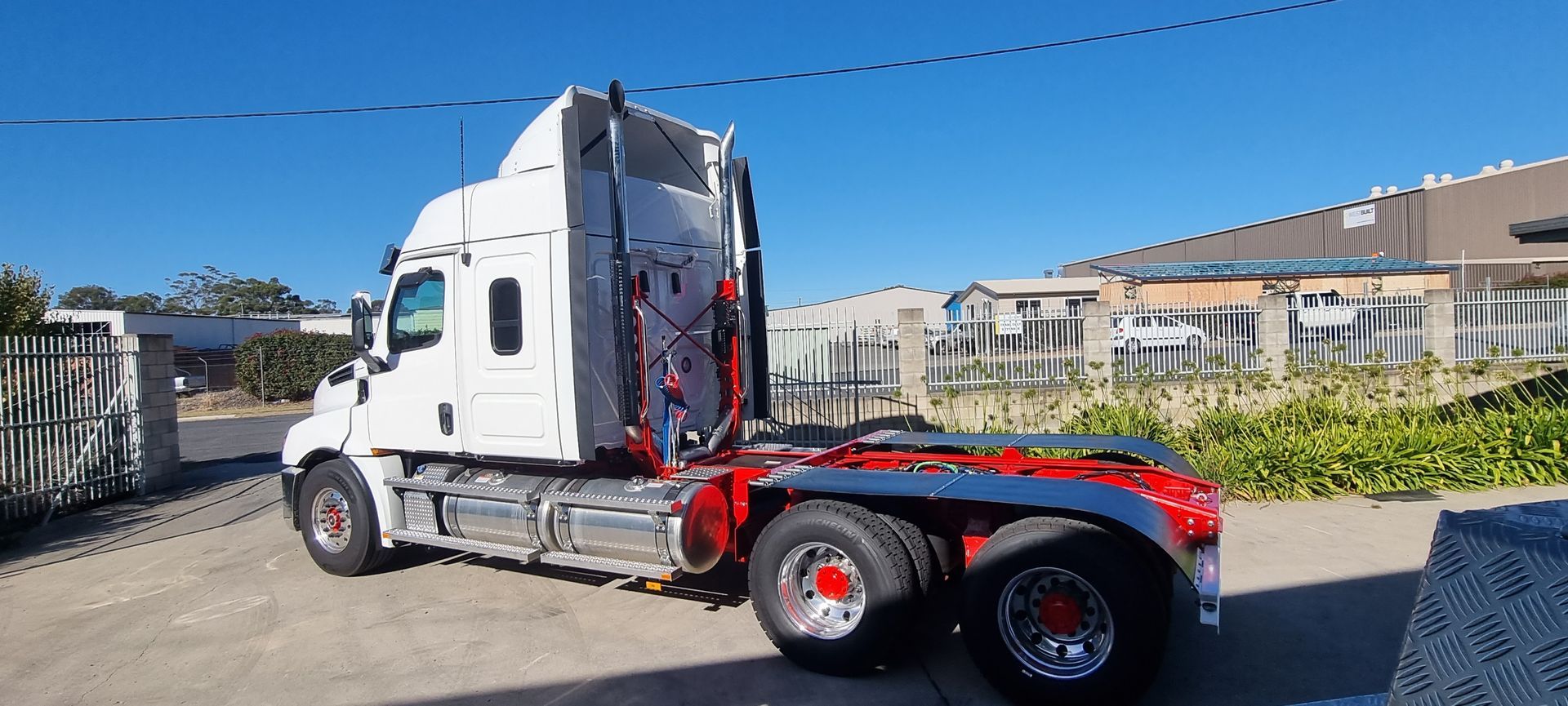 Freightliner fitout, truck mudguards, QLD truck fitouts, mudguard installation, truck rear bumpers for sale, dolly pulls Qld