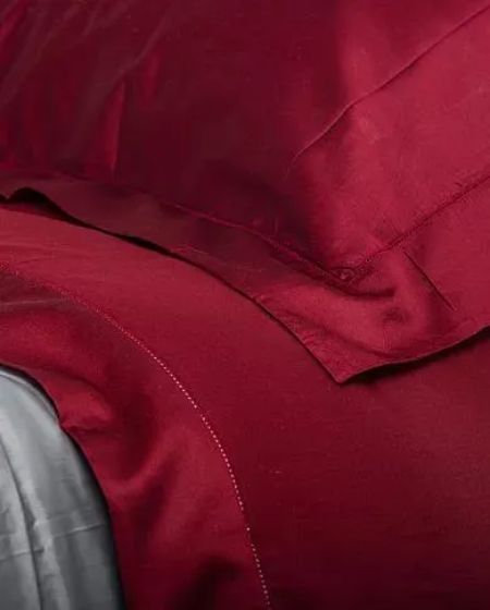 lenzuola e federe rosse