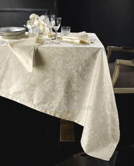 tovaglia e tovaglioli eleganti