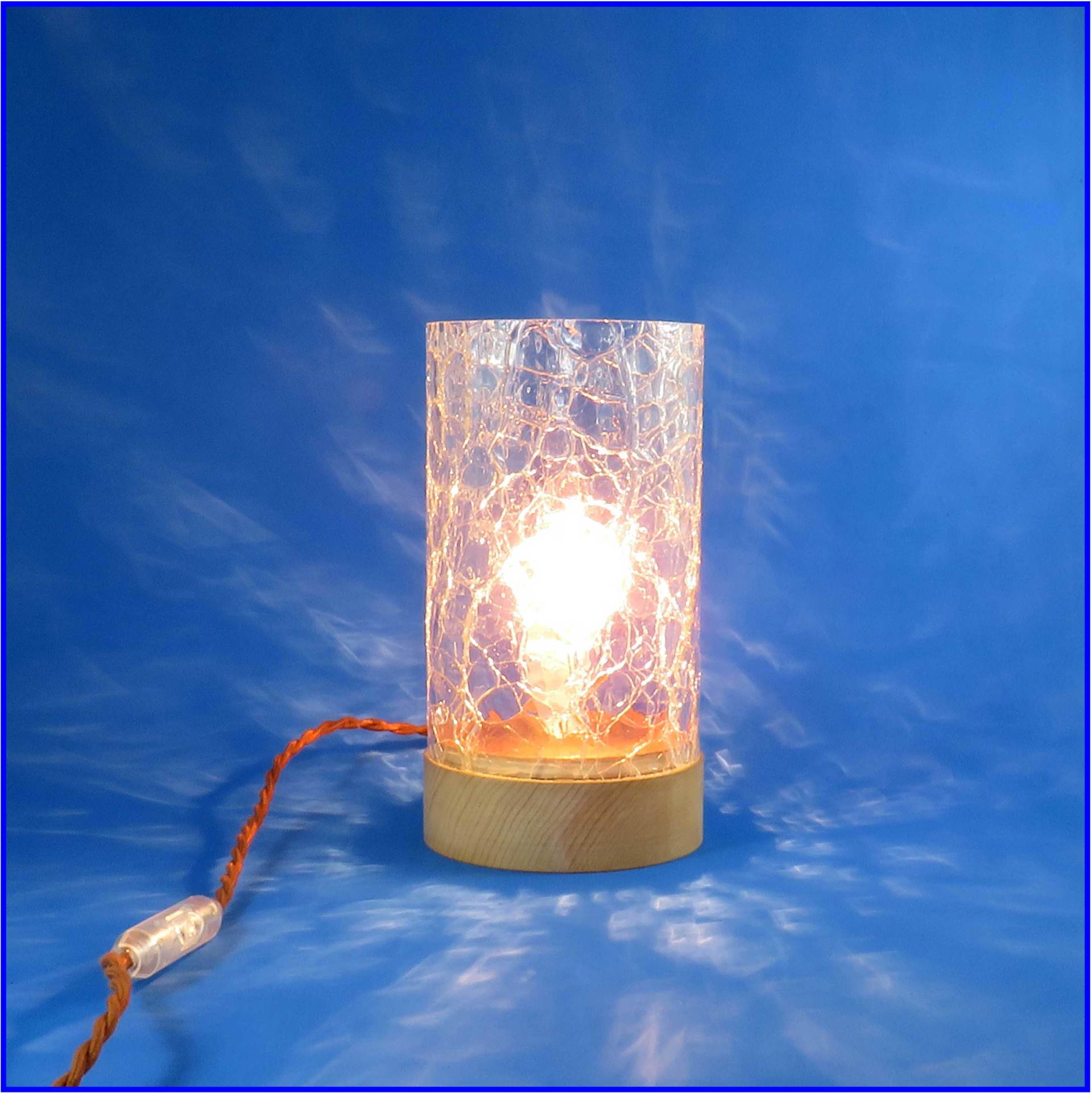 TABLE LAMP WITH CRACKLED GLASS AND WOOD BASE