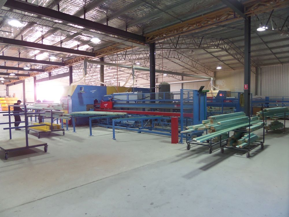 Cutting of Wall Frames — Hume, ACT — Universal Trusses