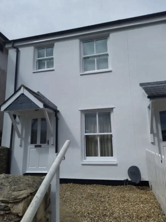 House decorated exterior 10