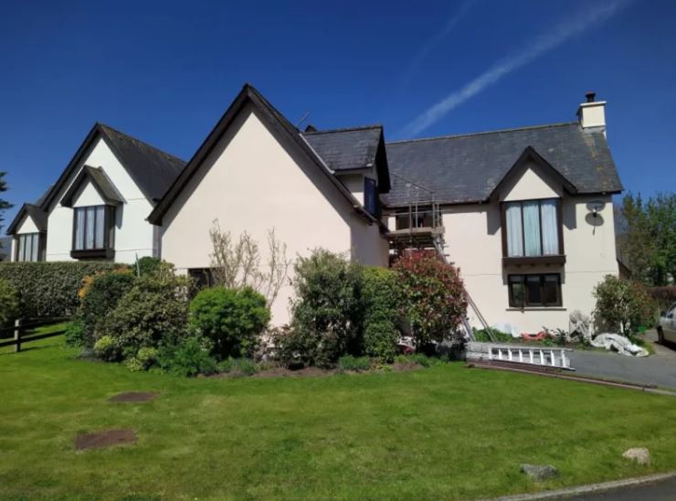 House decorated exterior